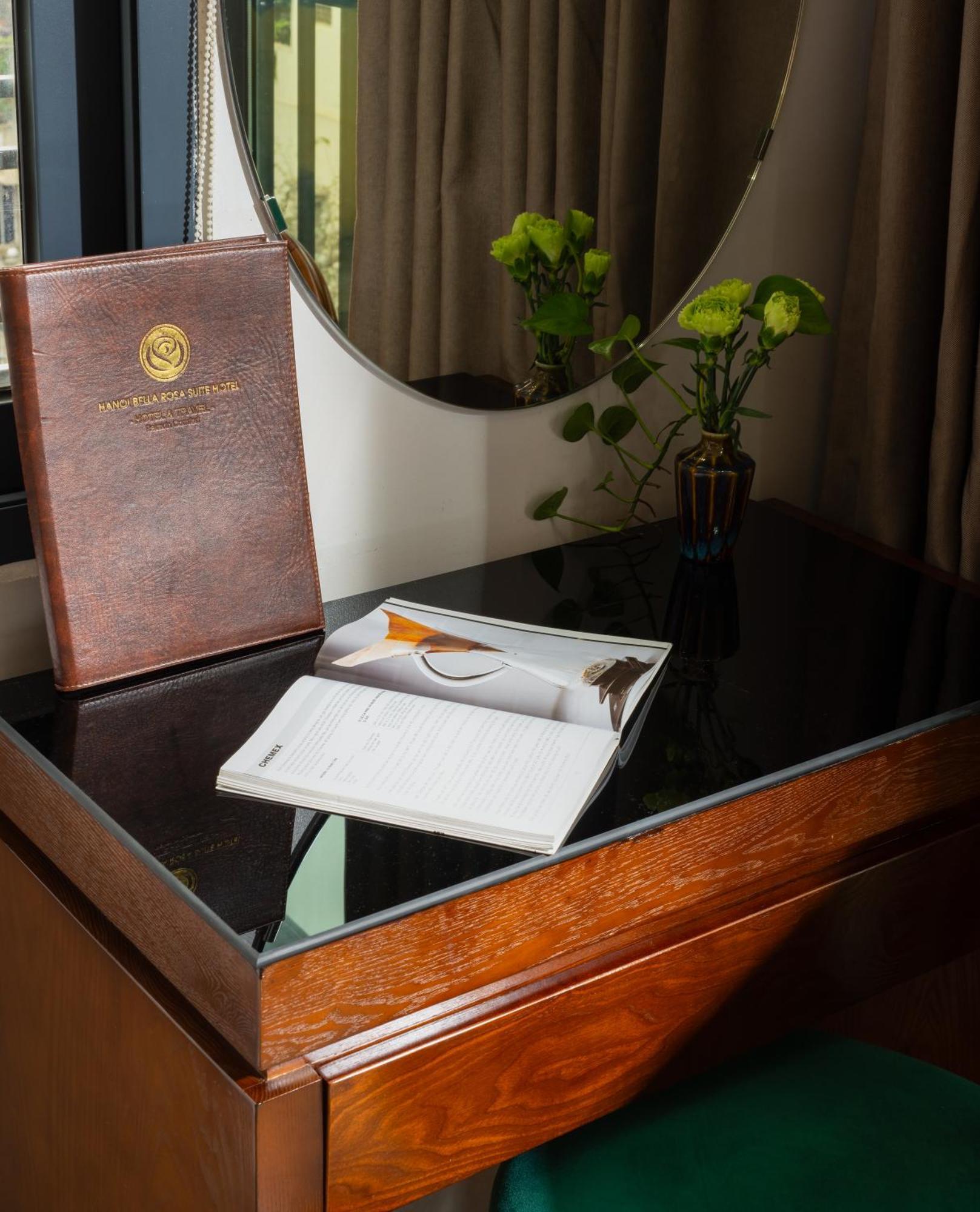 Bella Premier Hotel & Rooftop Skybar Hanoi Exterior photo