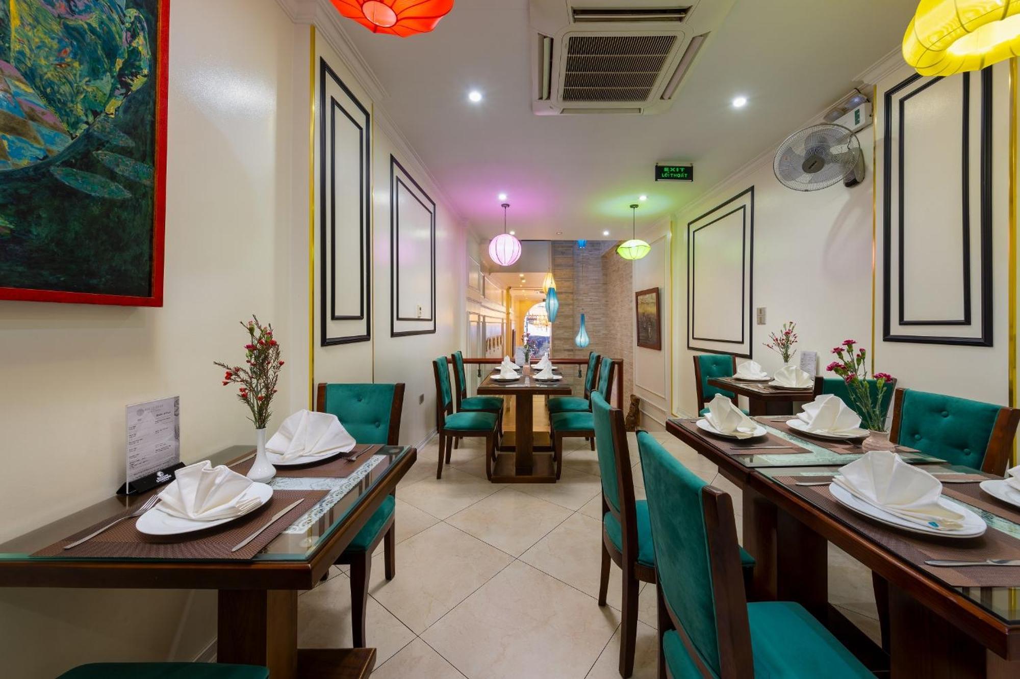 Bella Premier Hotel & Rooftop Skybar Hanoi Exterior photo
